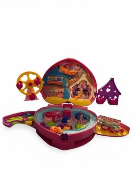 Polly Pocket  World Theme Park Foldable Playset Compact Case